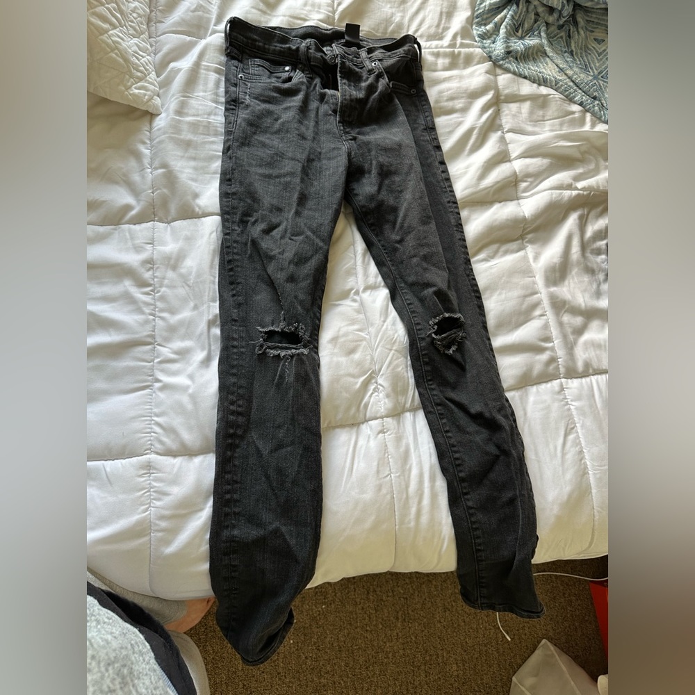 Black skinny ripped jeans